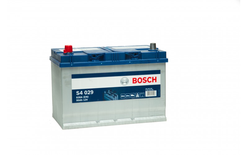 BOSCH Silver S4 290 95 А/ч о.п.